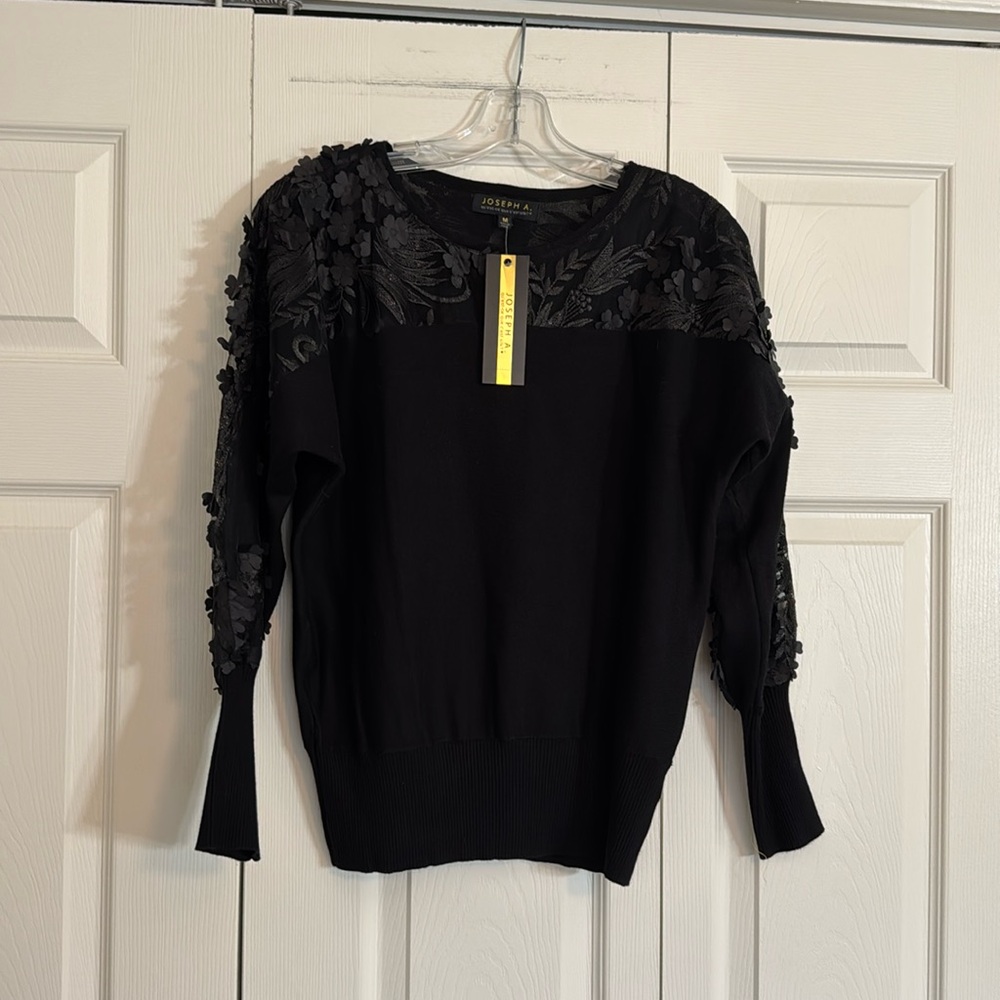 JOSEPH A. Womens Medium Lace Applique Long Sleeve Black Sweater   G1